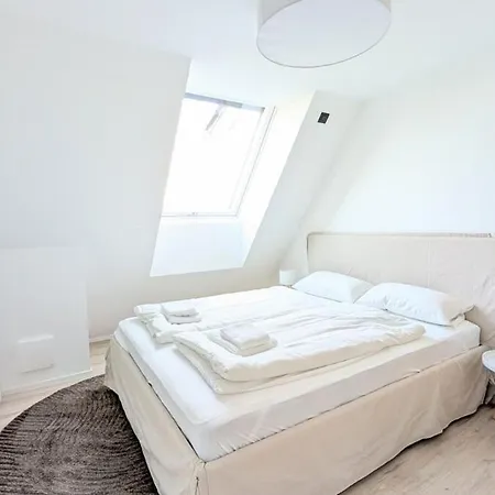 Neueroeffnung Ostern 2026 - Liegeplatz 5 Apartment