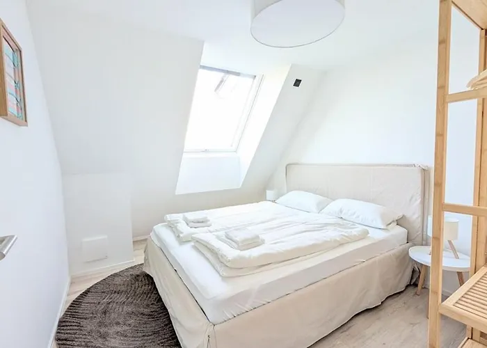 Neueroeffnung Ostern 2026 - Liegeplatz 5 Apartment