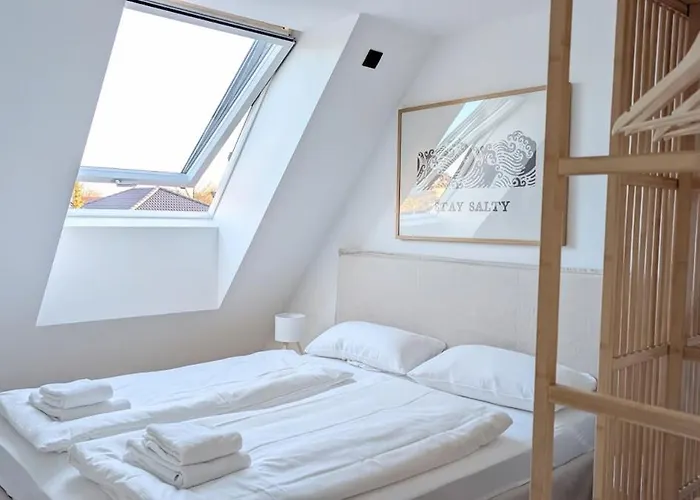 Neueroeffnung Ostern 2026 - Liegeplatz 5 Apartment Timmendorfer Strand